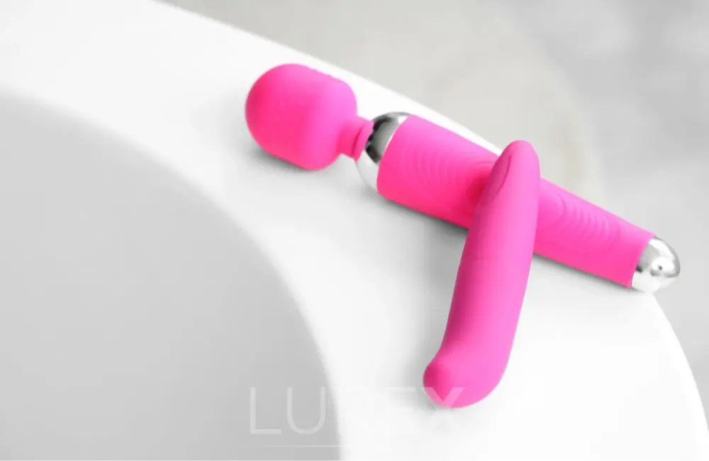 Rózsaszín, pink wand masszírozó és vibrátor, intim segédeszköz a szexuális élmény fokozásához.